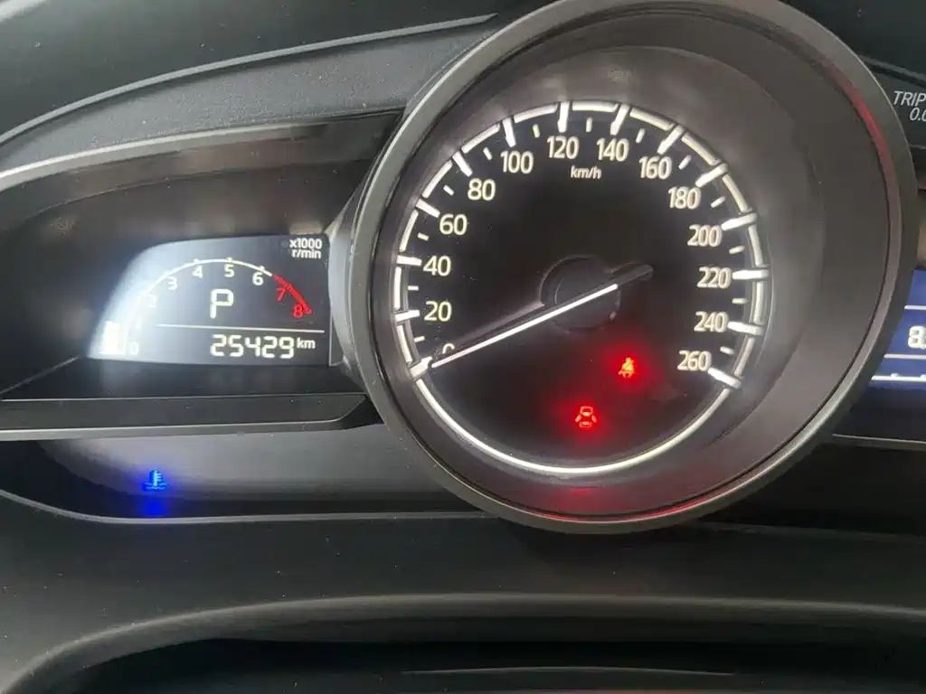 Mazda CX-4 — миниатюра 8