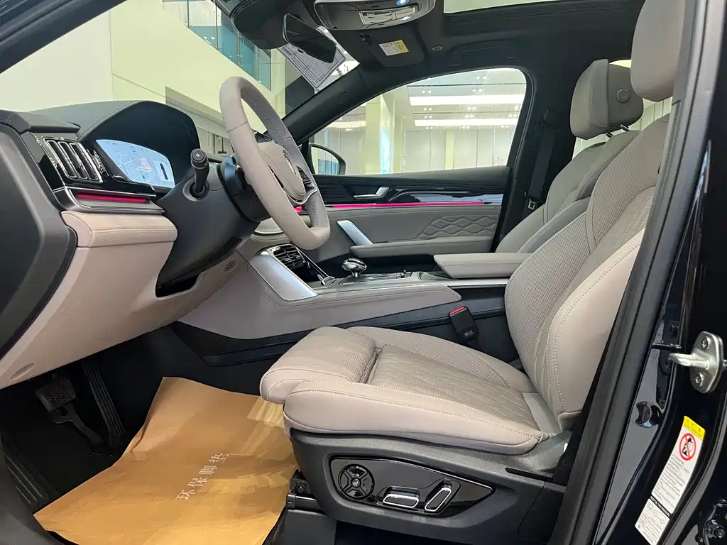 BYD Tang New Energy — миниатюра 6
