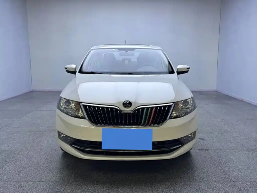 Skoda Rapid — миниатюра 3