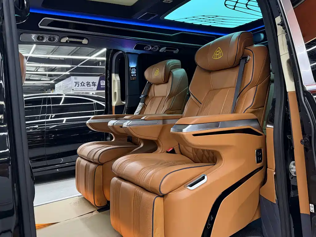 Mercedes-Benz V-Class — миниатюра 7