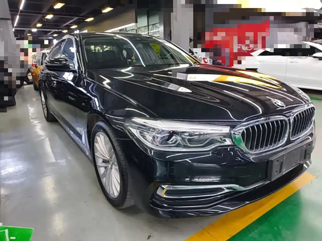 BMW 5 Series New Energy — миниатюра 4