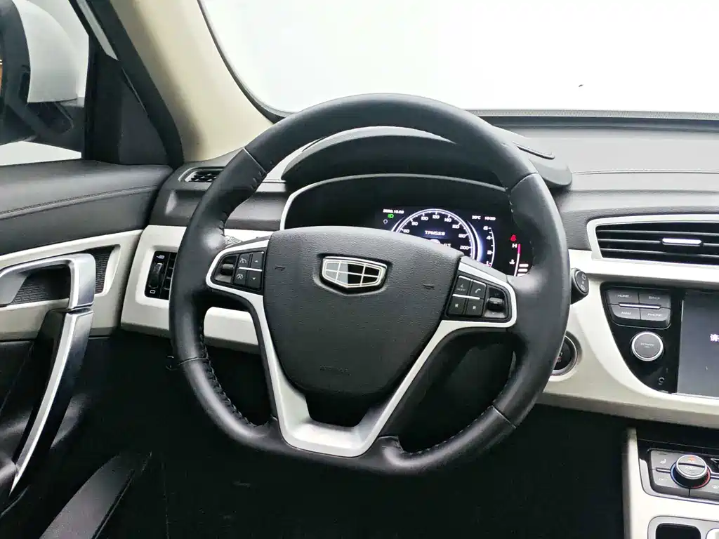 Geely Boyue — миниатюра 10