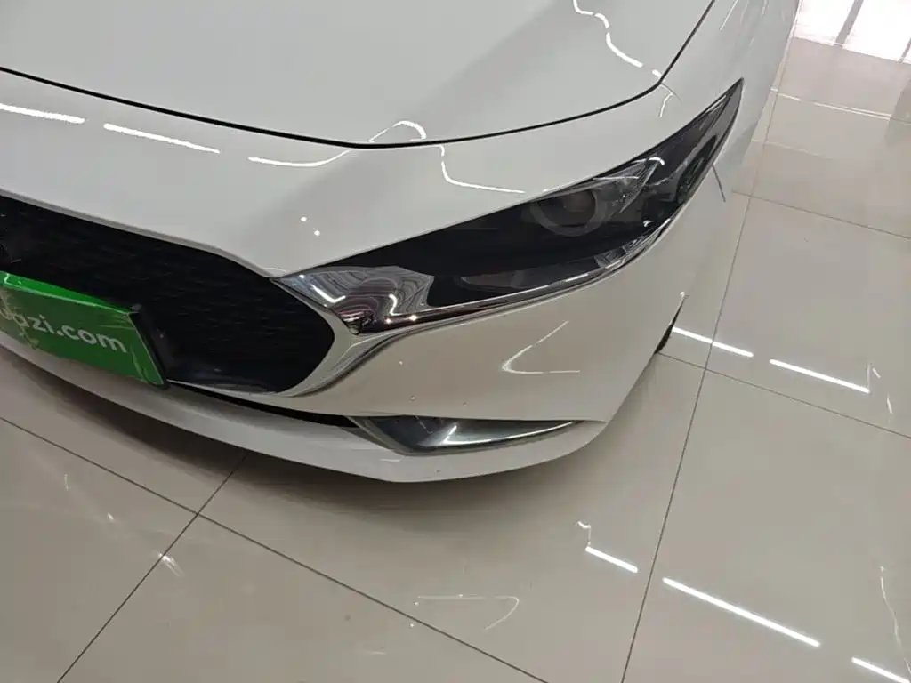 Mazda 3 Axela — миниатюра 24