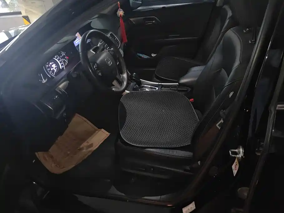 Honda Accord — миниатюра 9