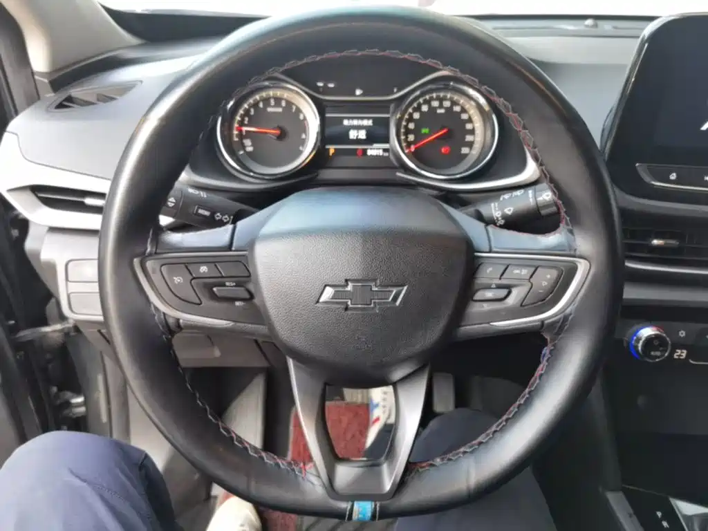 Chevrolet Volando — миниатюра 11