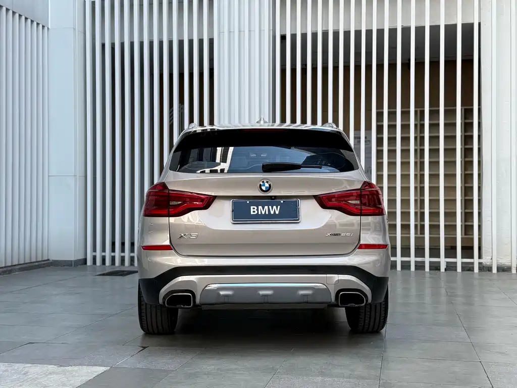 BMW X3 — миниатюра 11