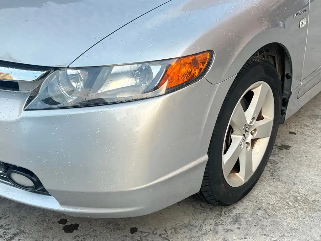 Honda Civic — миниатюра 9