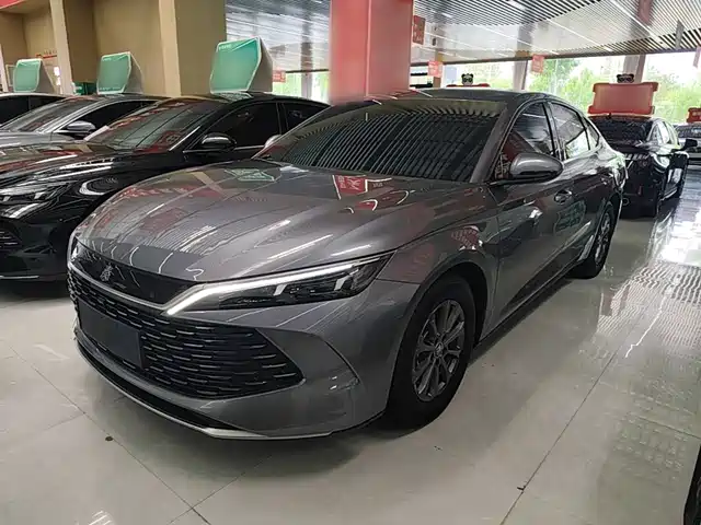 2025 BYD Qin
