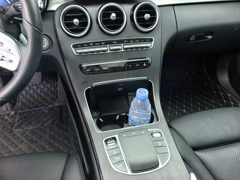 Mercedes-Benz C-Class — миниатюра 15