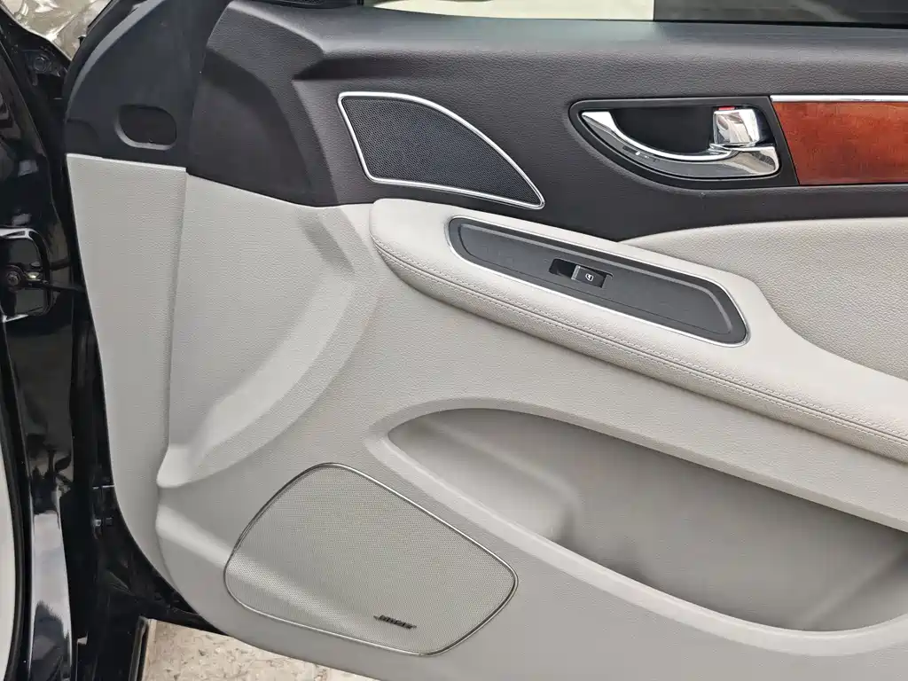 Hongqi Hongqi H7 — миниатюра 25