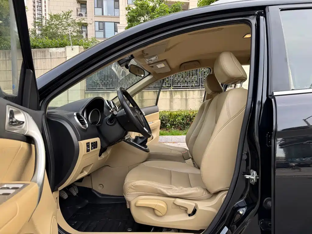 Haval H6 2011 2.0L MT Elite