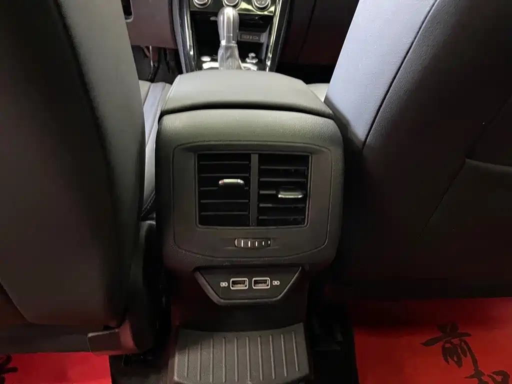 VOLKSWAGEN T ROC EXPLORING SONGS