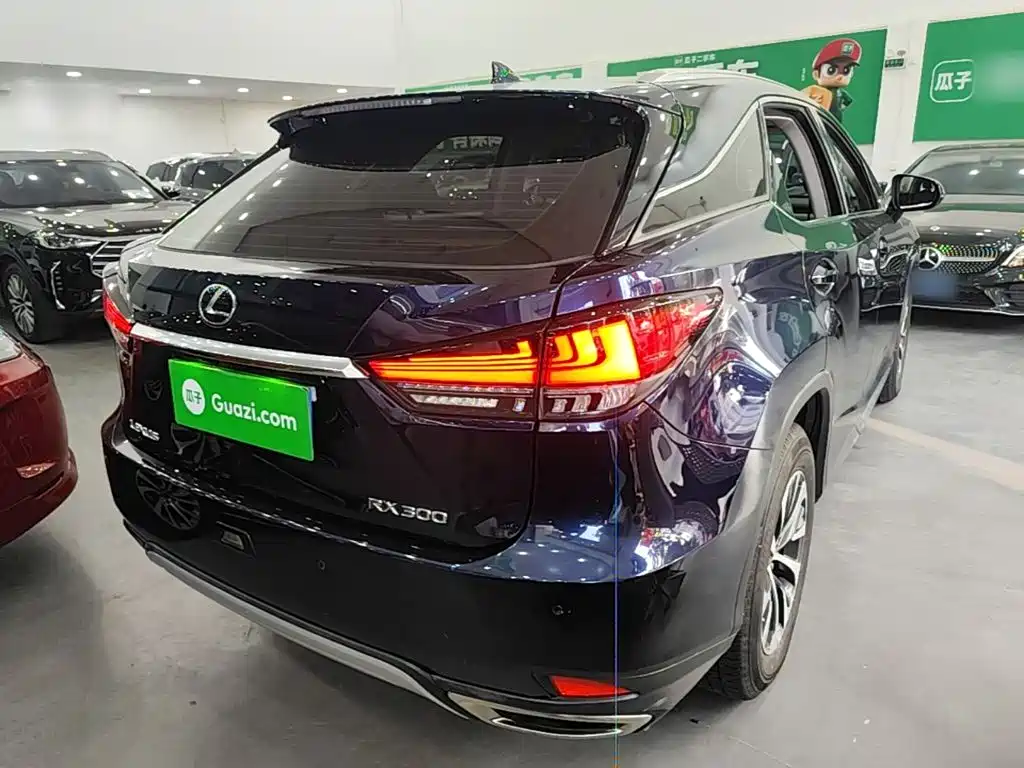 Lexus RX — миниатюра 7