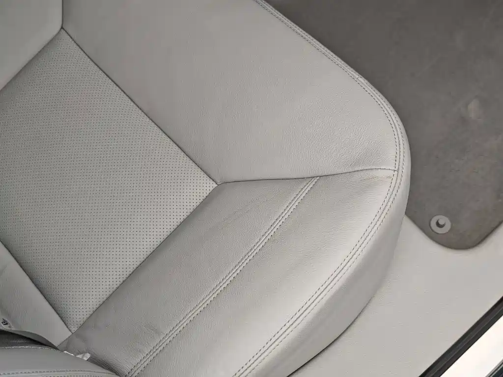 Hongqi Hongqi H7 — миниатюра 19