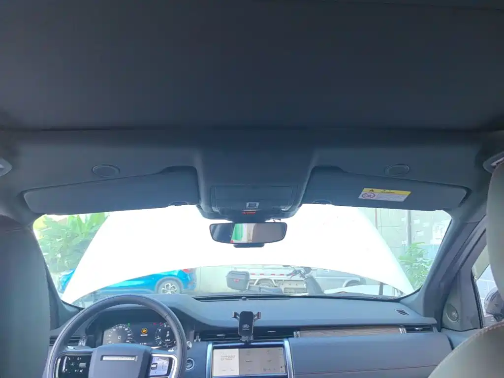 Land Rover Discovery Sport — миниатюра 18