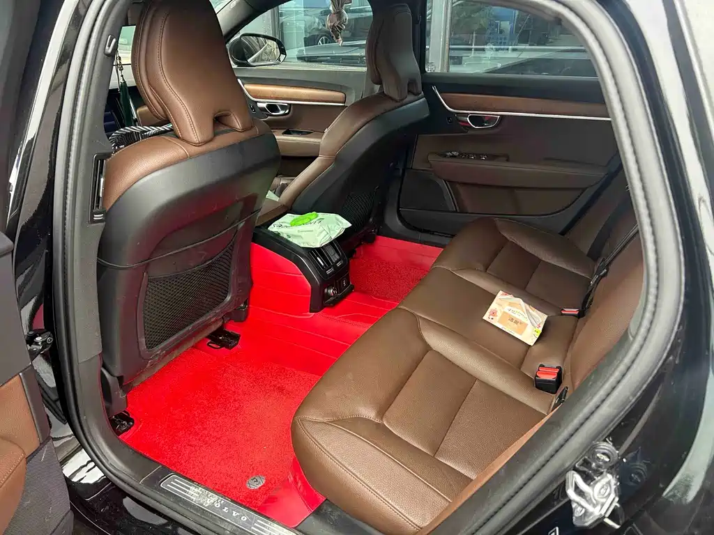 Volvo S90 — миниатюра 4