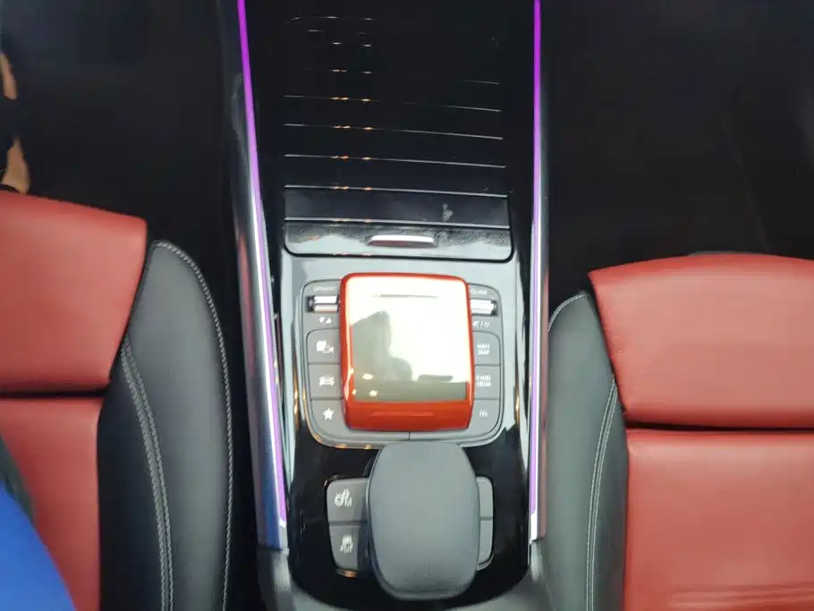 Mercedes-Benz GLA AMG — миниатюра 16