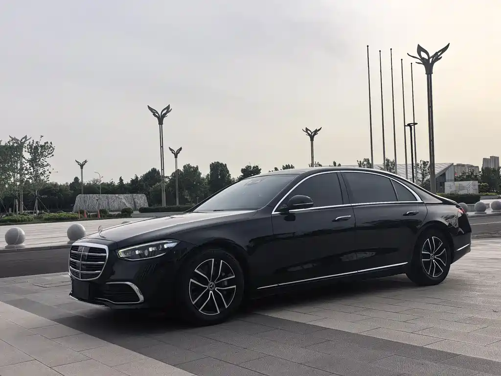 Mercedes-Benz S-Class 2022