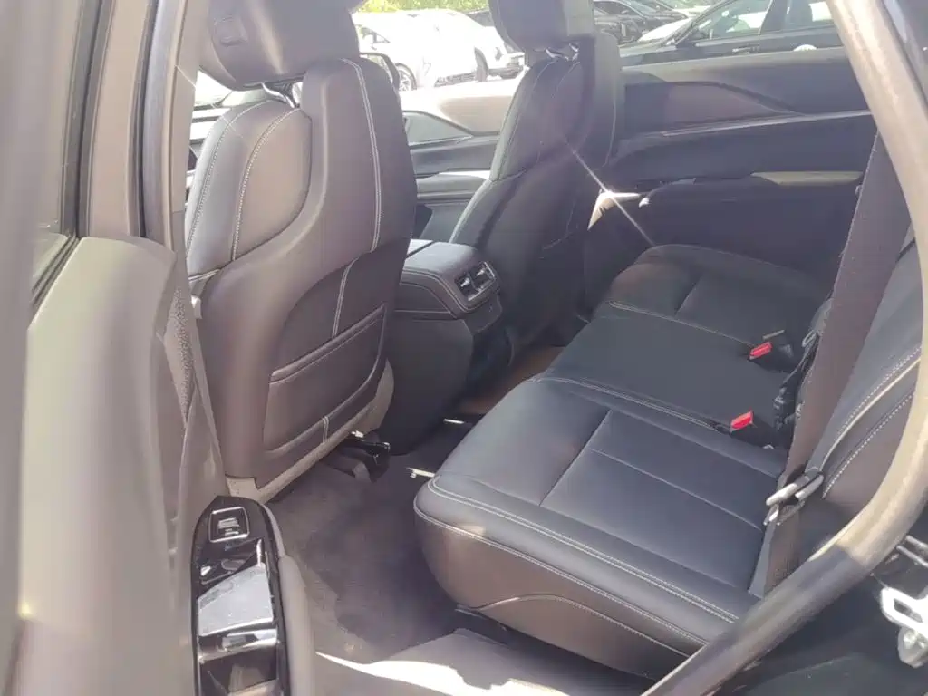 Cadillac XT5 — миниатюра 22