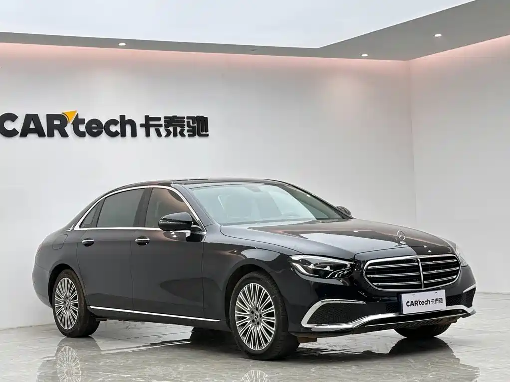 Mercedes-Benz E-Class — миниатюра 6