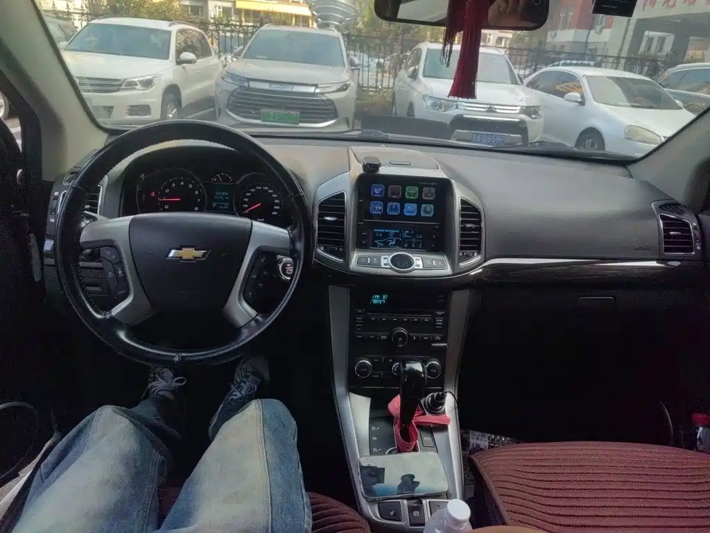 Chevrolet Captiva — миниатюра 10