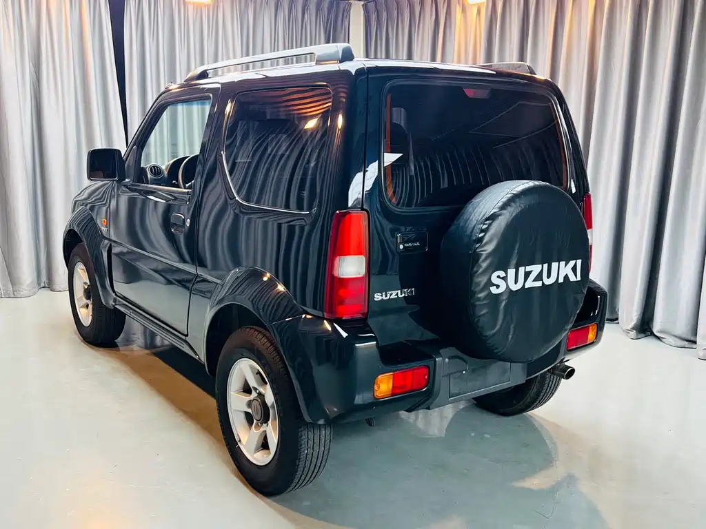 Suzuki Jimny — миниатюра 5
