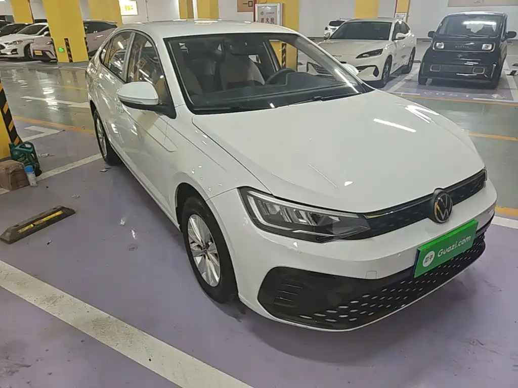 Volkswagen Lavida — миниатюра 4