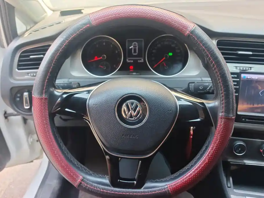 Volkswagen Golf — миниатюра 15