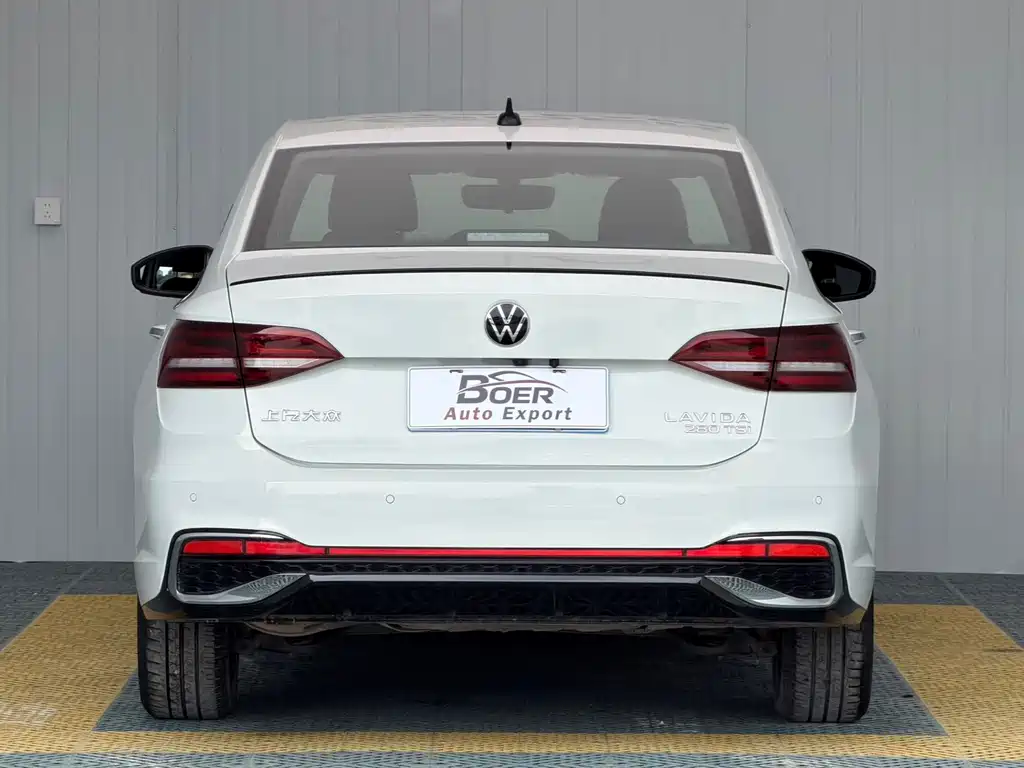 Volkswagen Lavida — миниатюра 5