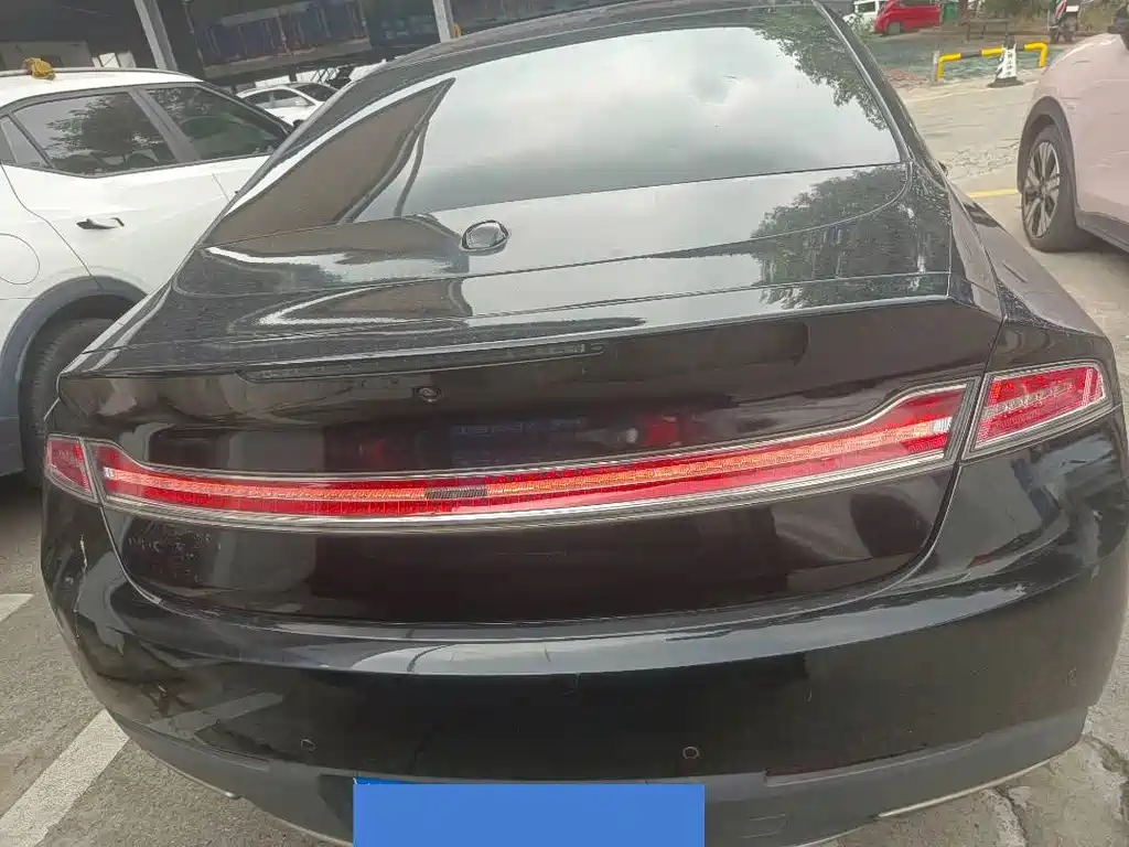 Lincoln MKZ — миниатюра 13