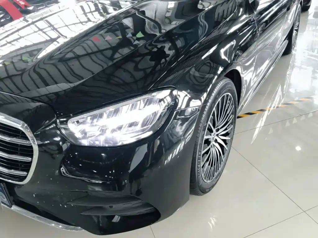 Mercedes-Benz E-Class — миниатюра 24