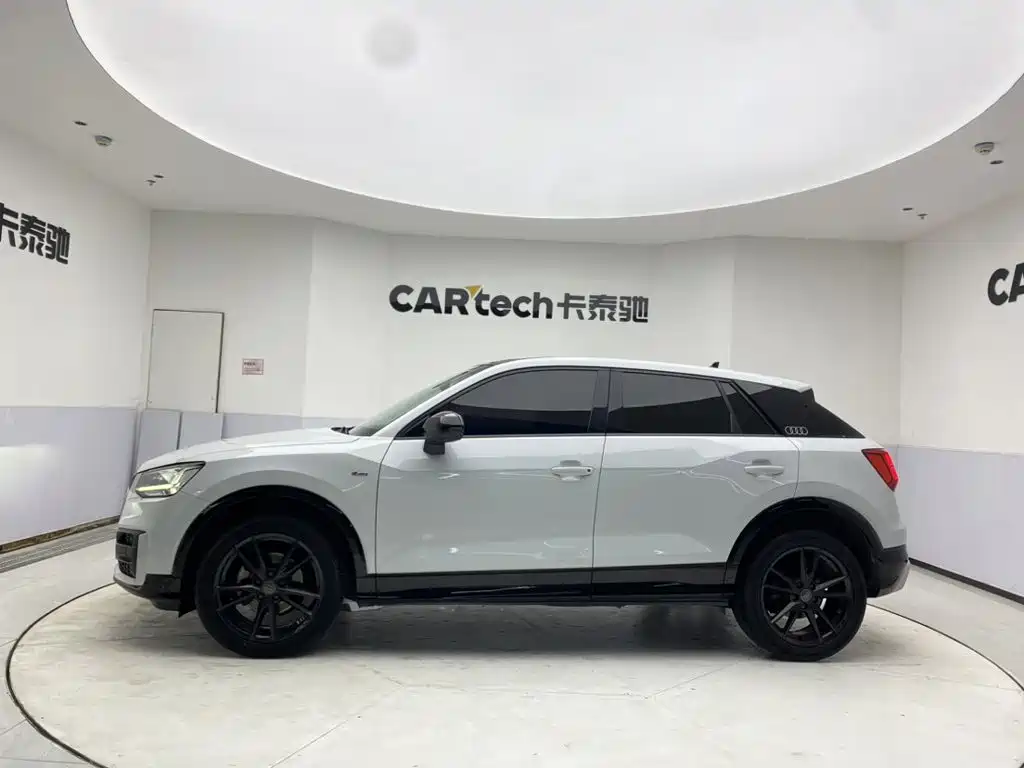 Audi Q2L — миниатюра 8