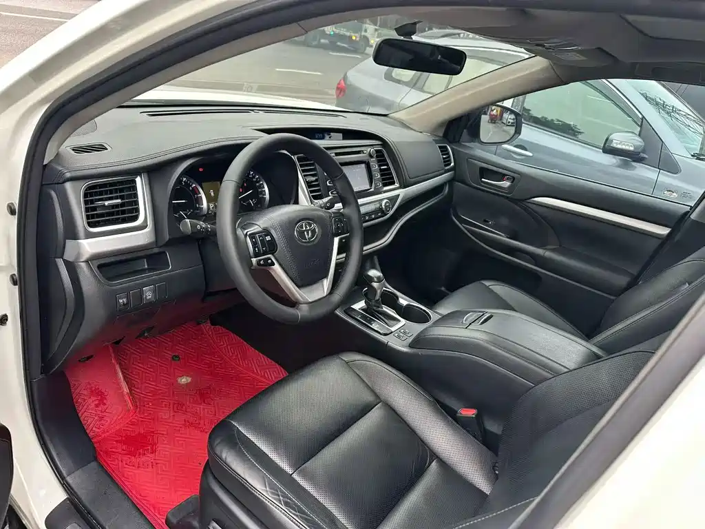 Toyota Highlander — миниатюра 4