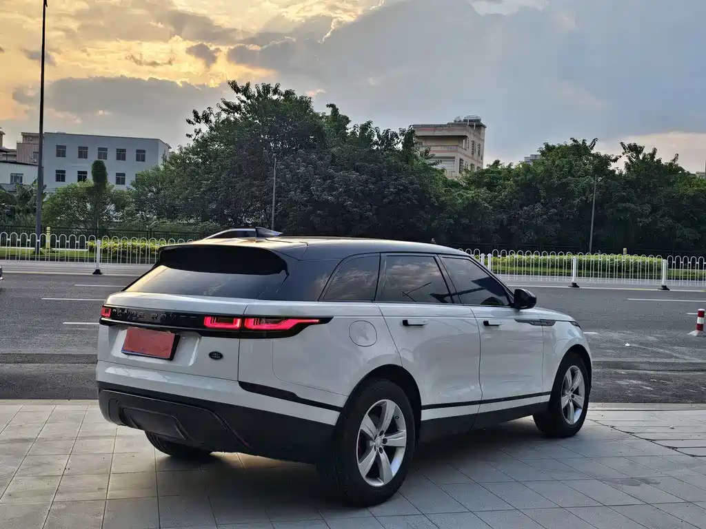 Land Rover Velar — миниатюра 7