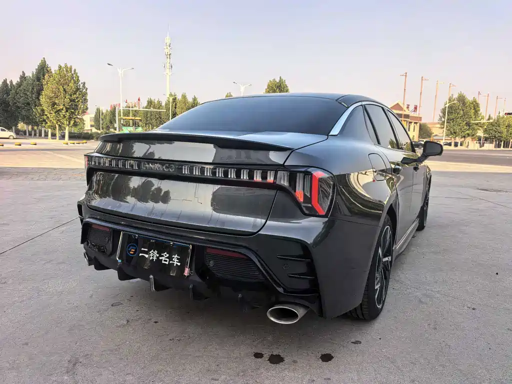 Lynk & Co 03 — миниатюра 4