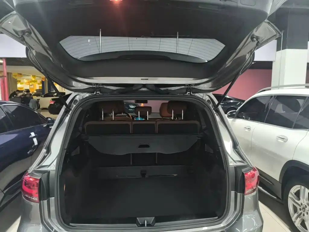 Mercedes-Benz GLB — миниатюра 19