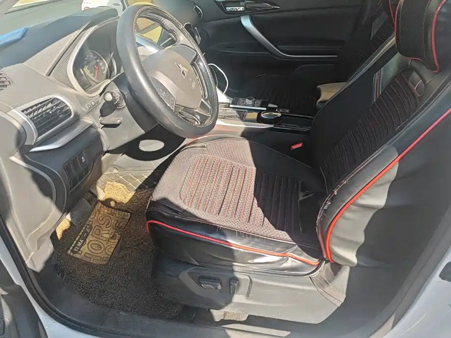 Mitsubishi Eclipse Cross — миниатюра 9
