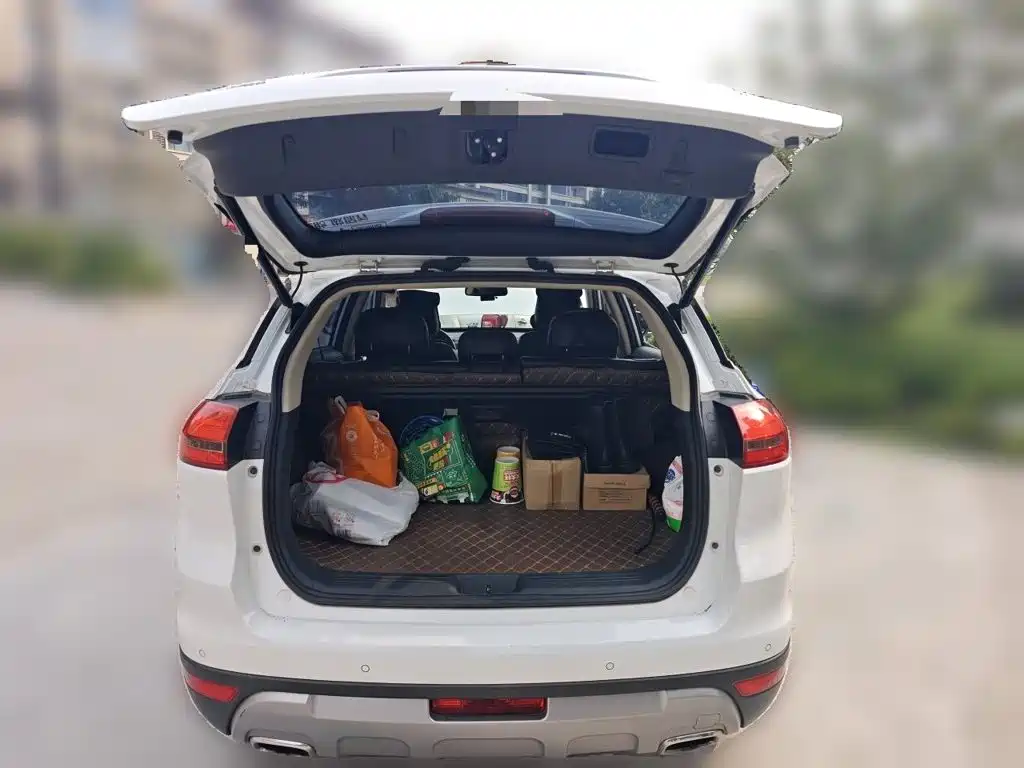 Geely Boyue — миниатюра 15