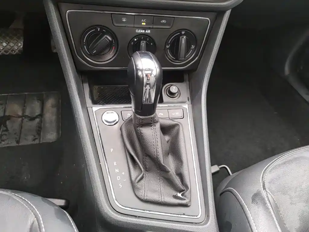 Volkswagen Lavida — миниатюра 14