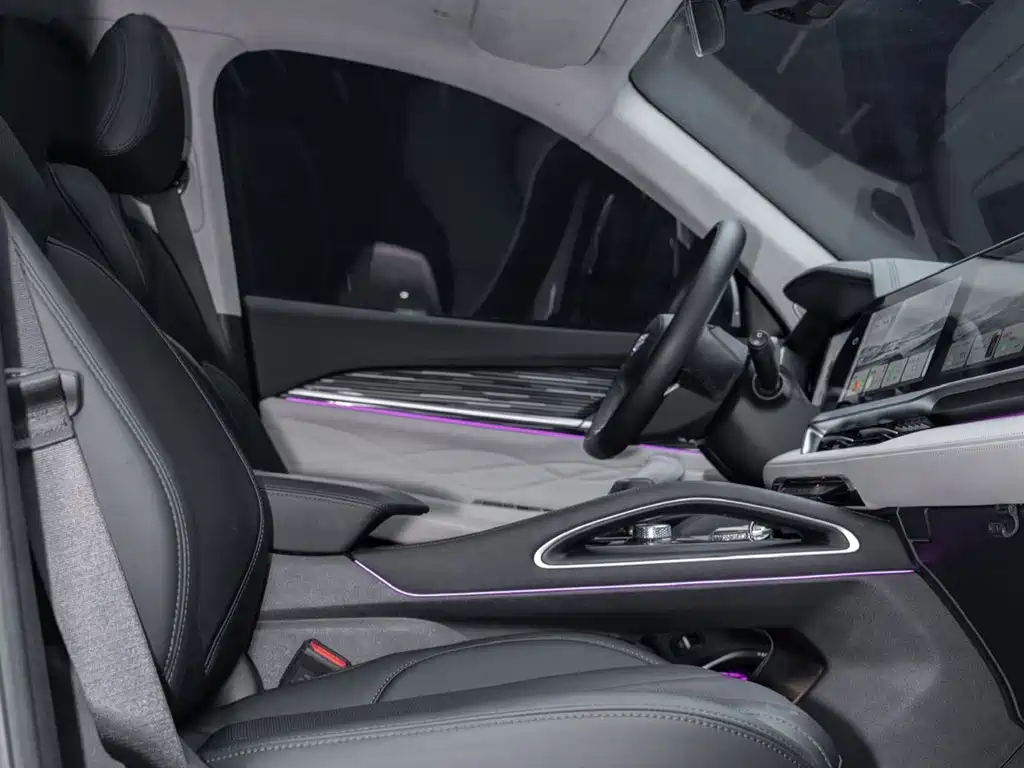 Geely Xingyue L — миниатюра 8