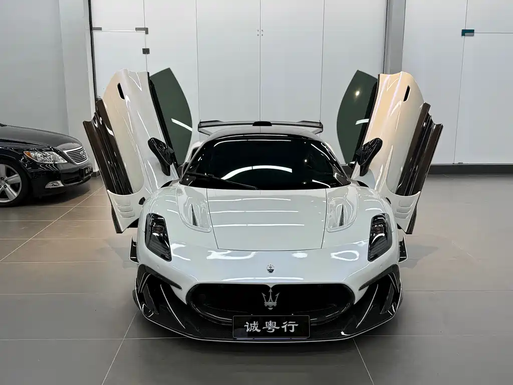 Maserati MC20 — миниатюра 2