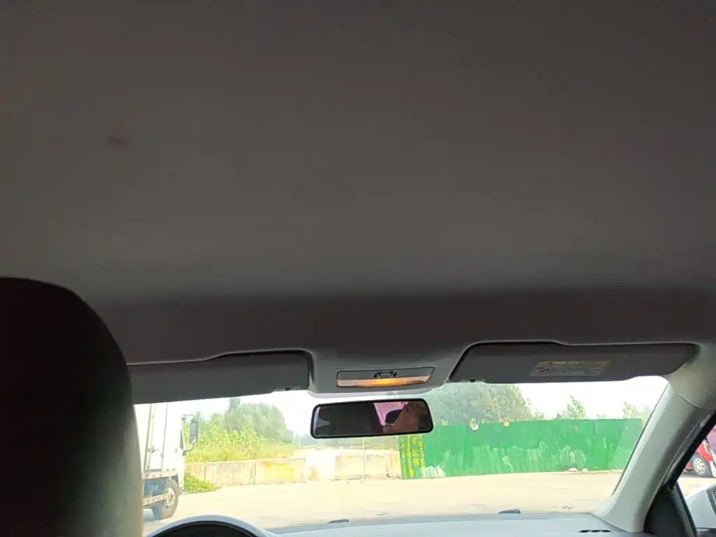 Volkswagen Santana — миниатюра 18