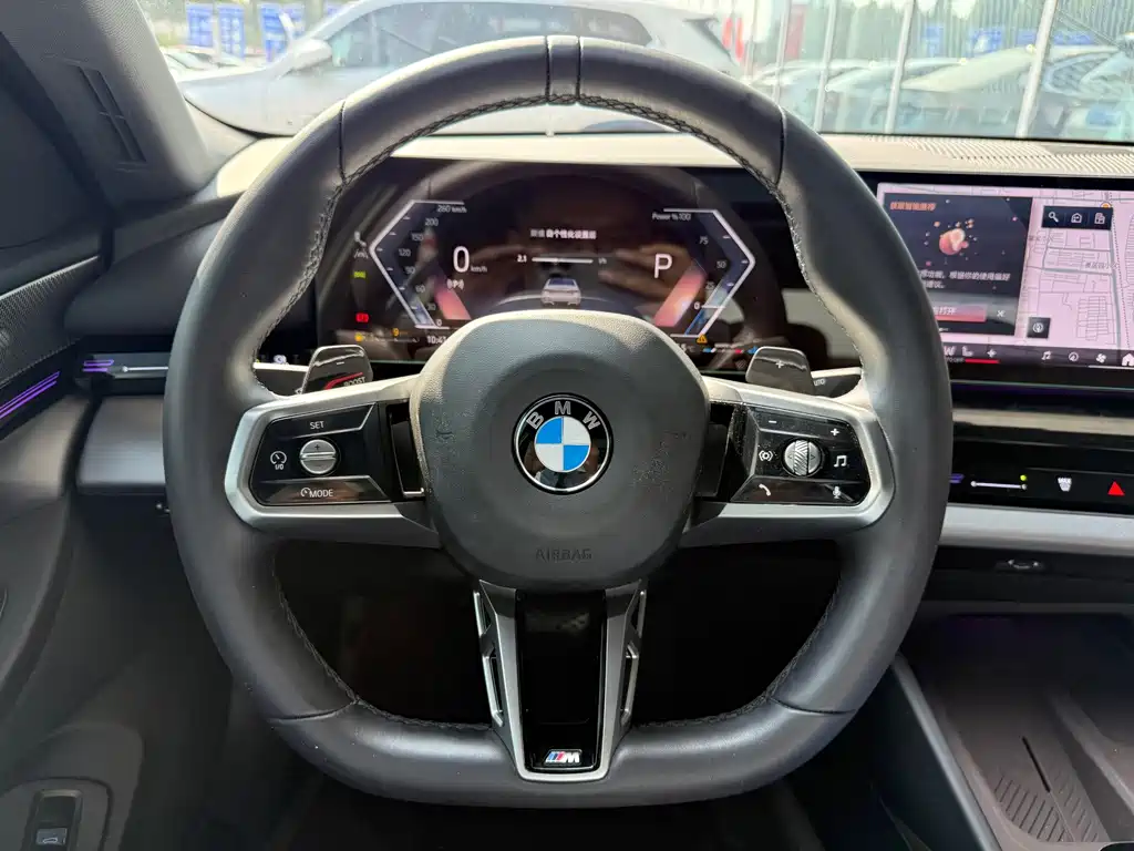 BMW 5 Series — миниатюра 6
