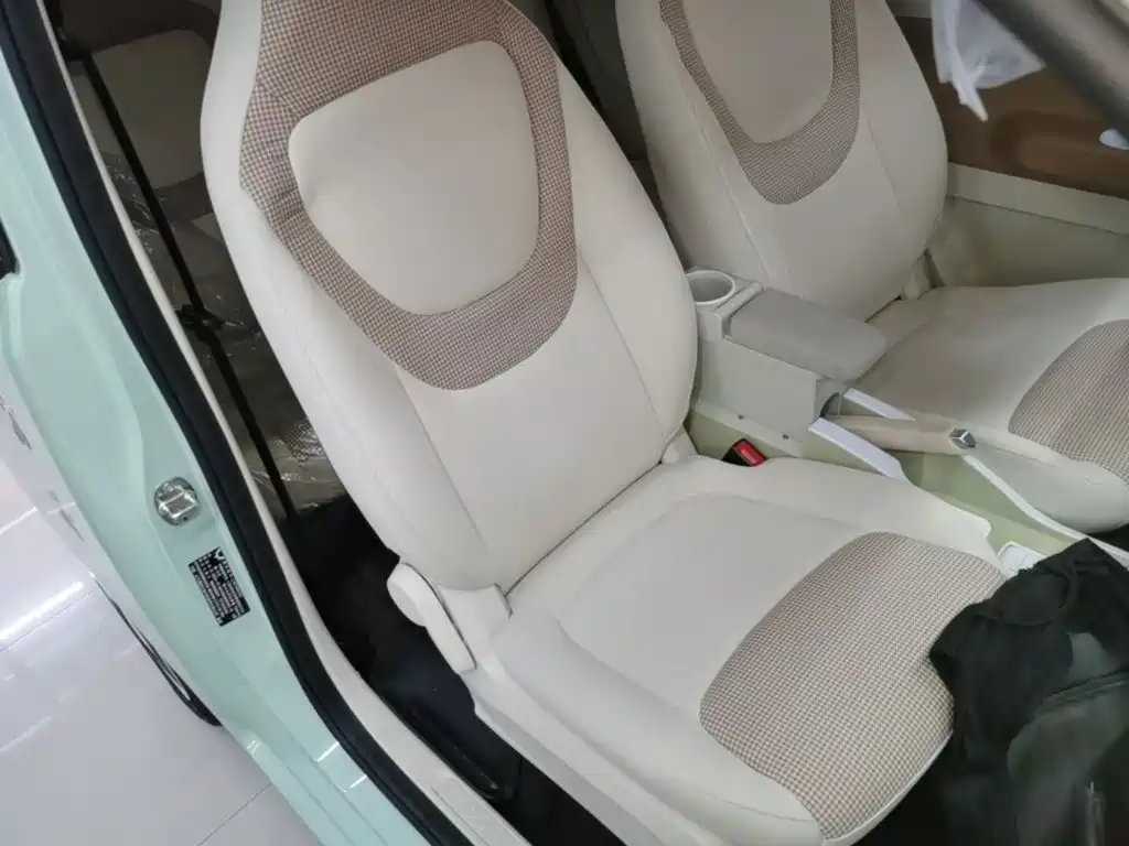 Wuling MINIEV — миниатюра 25