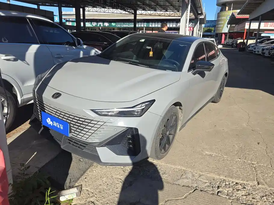 Changan UNI-V