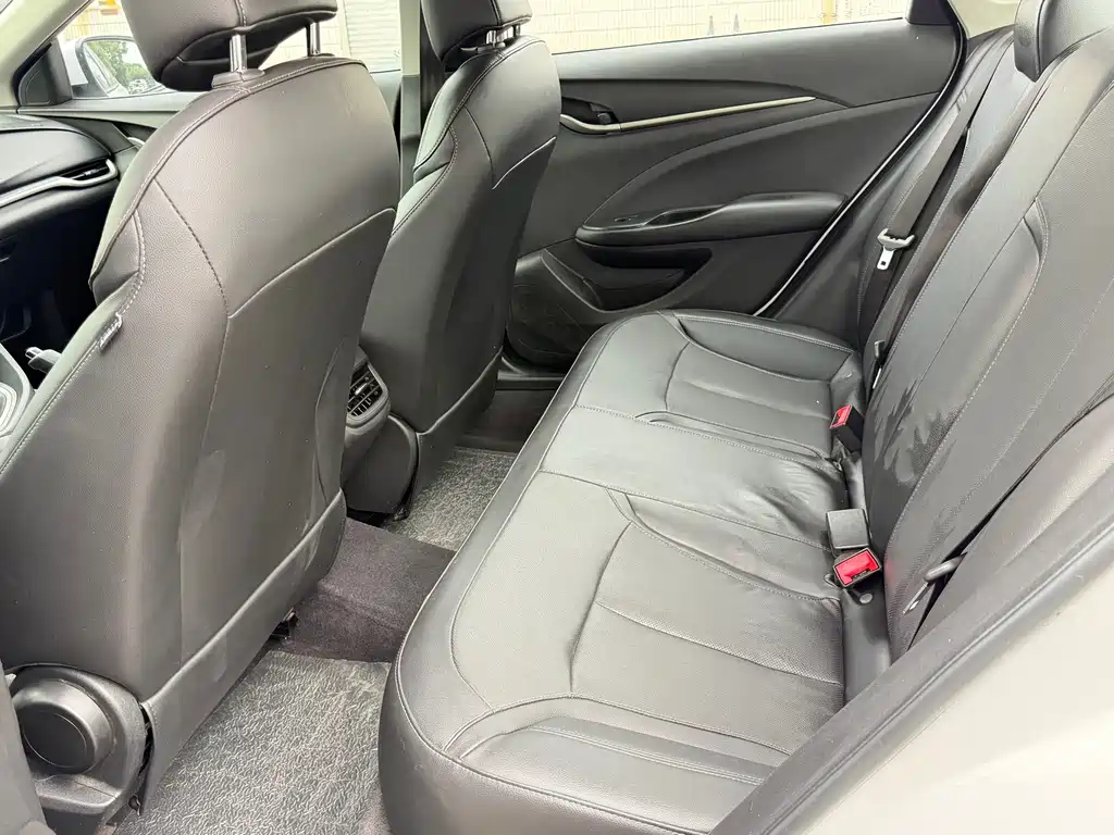 Buick Excelle — миниатюра 4