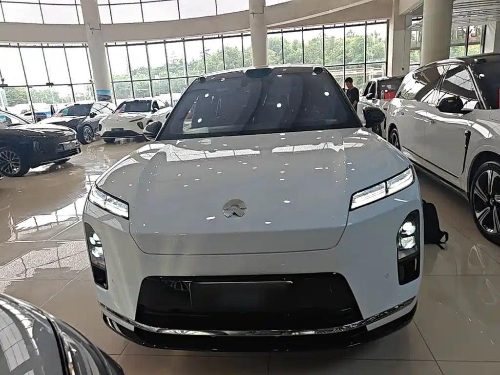 NIO ES8 — миниатюра 3