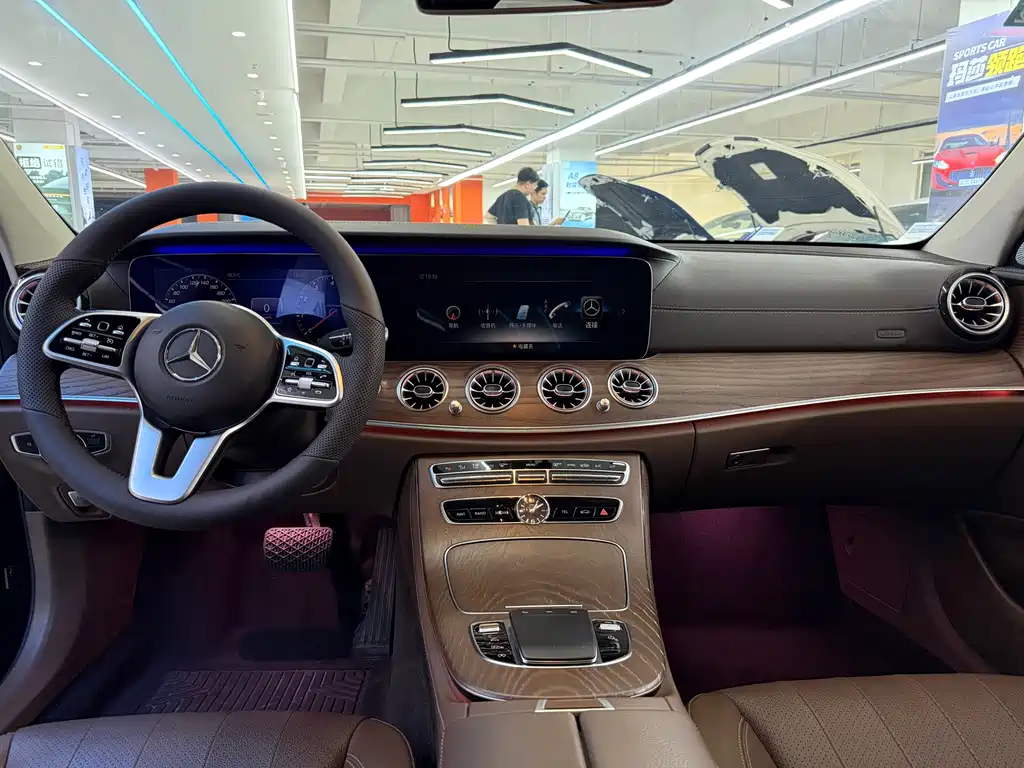 Mercedes-Benz E-Class E 2020 E 300 L Fashion
