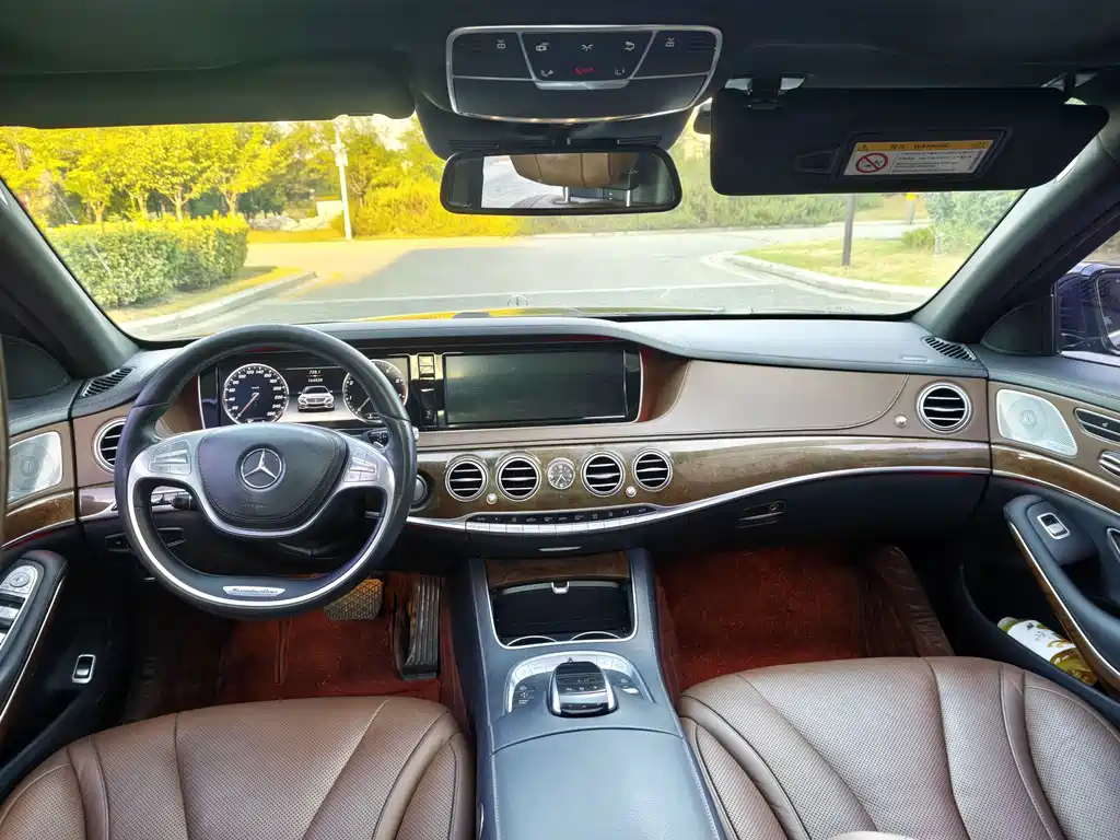 Mercedes-Benz S-Class — миниатюра 12