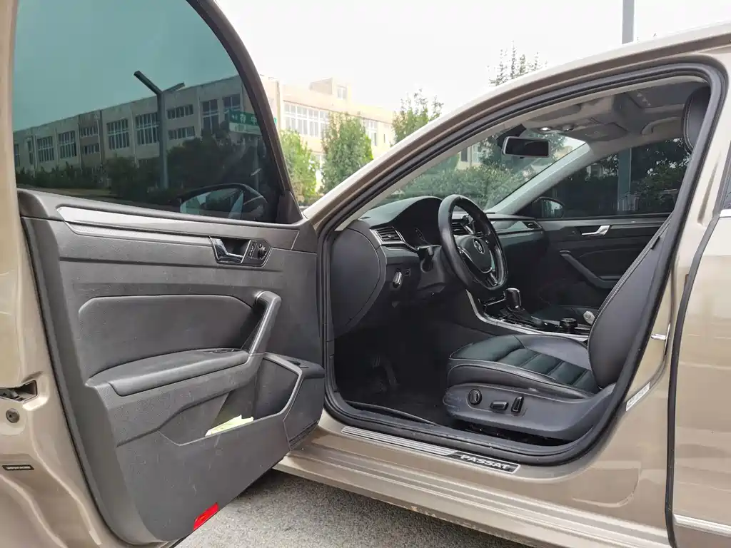 Volkswagen Passat — миниатюра 11